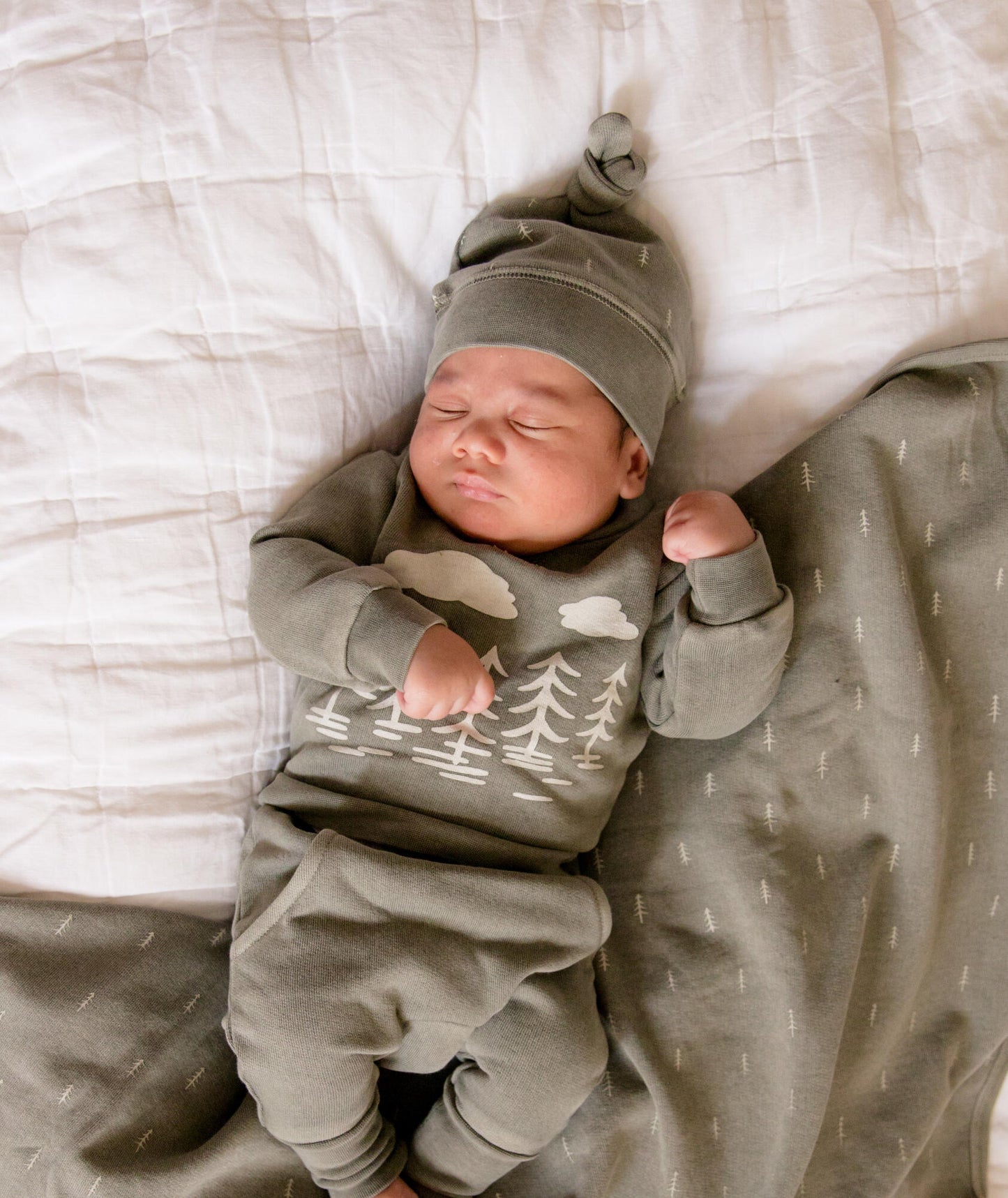 Organic Cozy Knot Beanie, Hunter Tree