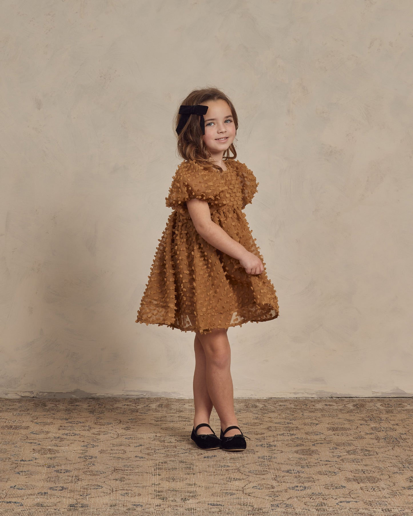 Velvet Bow, Black