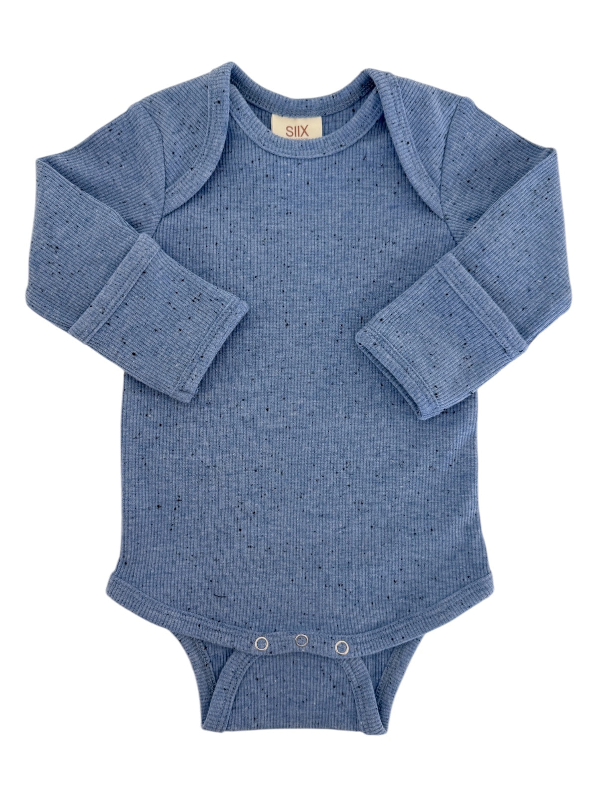 Light blue ribbed baby bodysuit with long sleeves and snap closure at the bottom. Ideal for comfort and style.