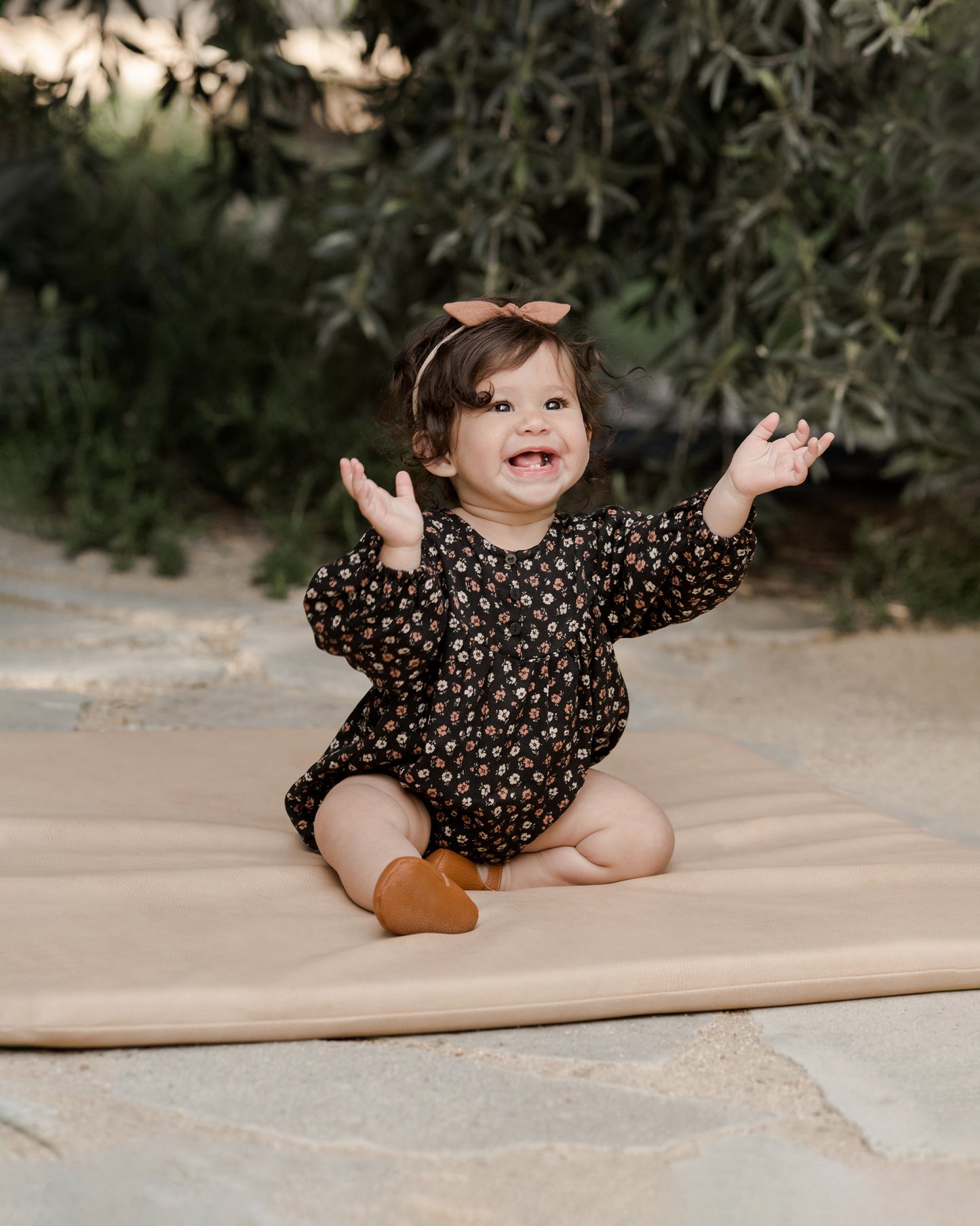 Rylee & Cru Gwen Romper, Dark Floral