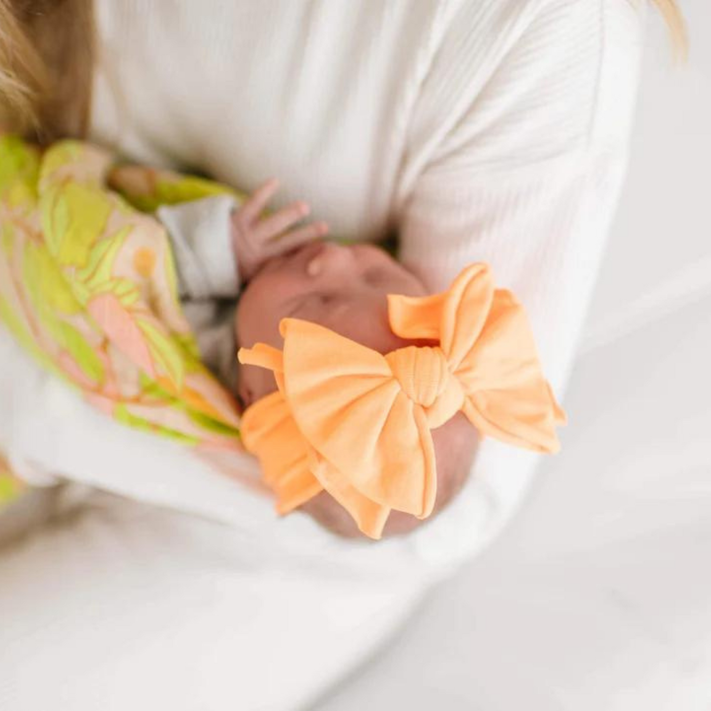 FAB-BOW-LOUS Bow, Neon Orange