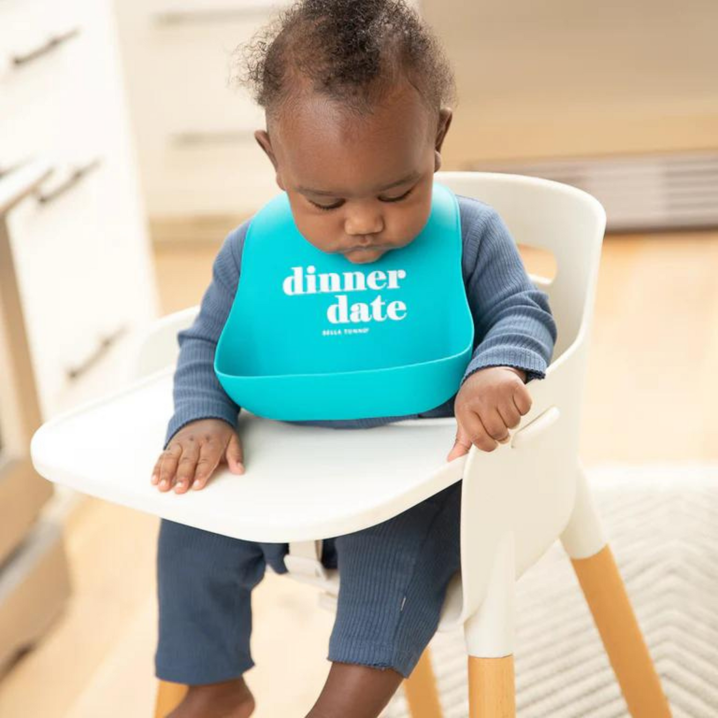 Wonder Bib, Dinner Date