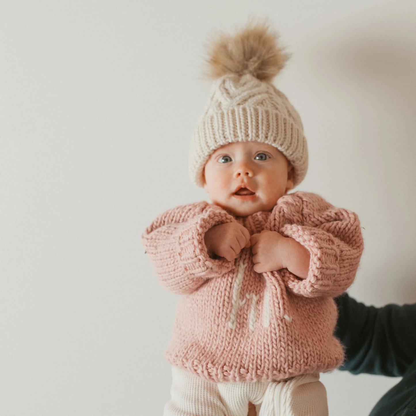 Hi. Crew Neck Knit Sweater, Rosy