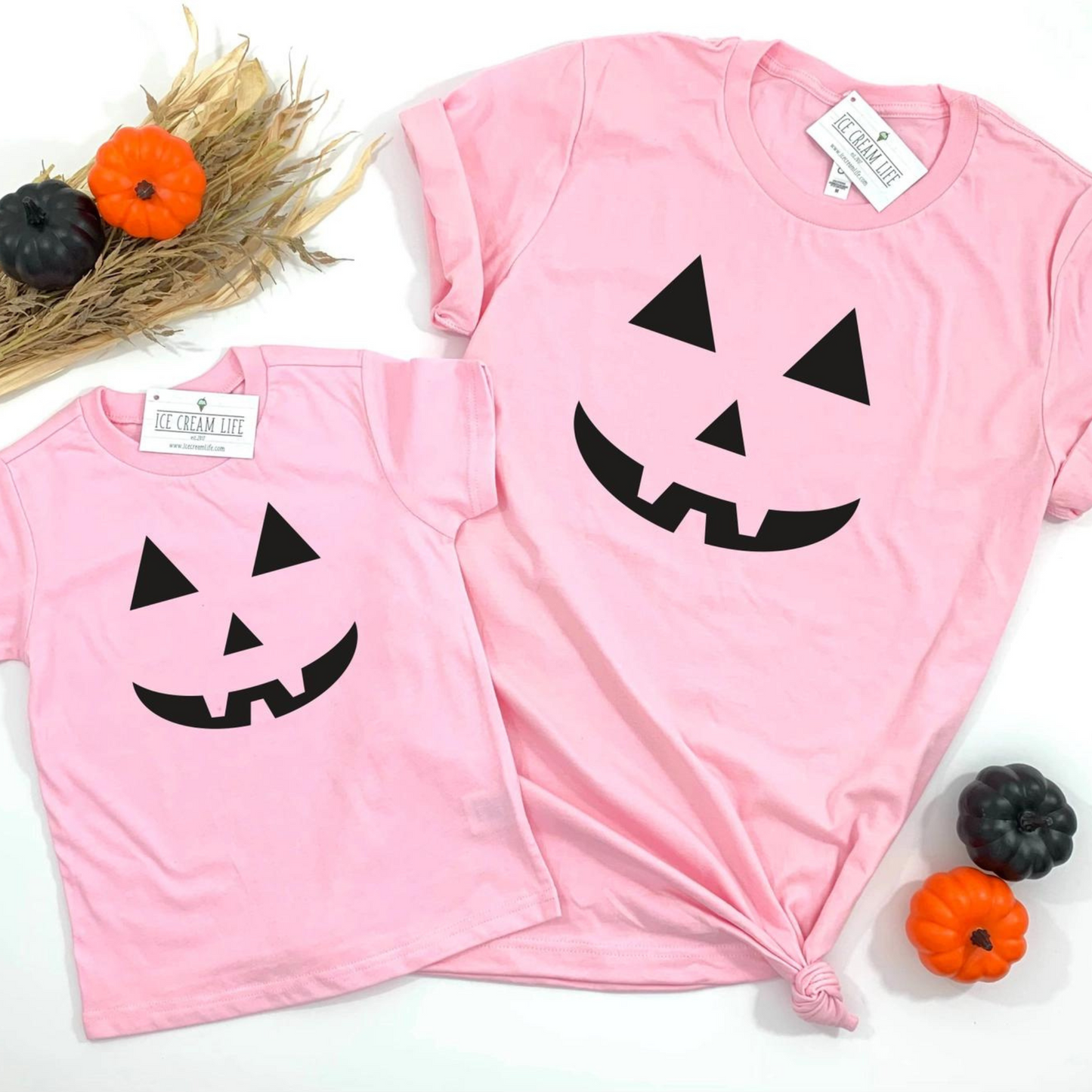 Jack-O-Lantern Halloween Pumpkin Women's Graphic Tee, Pink