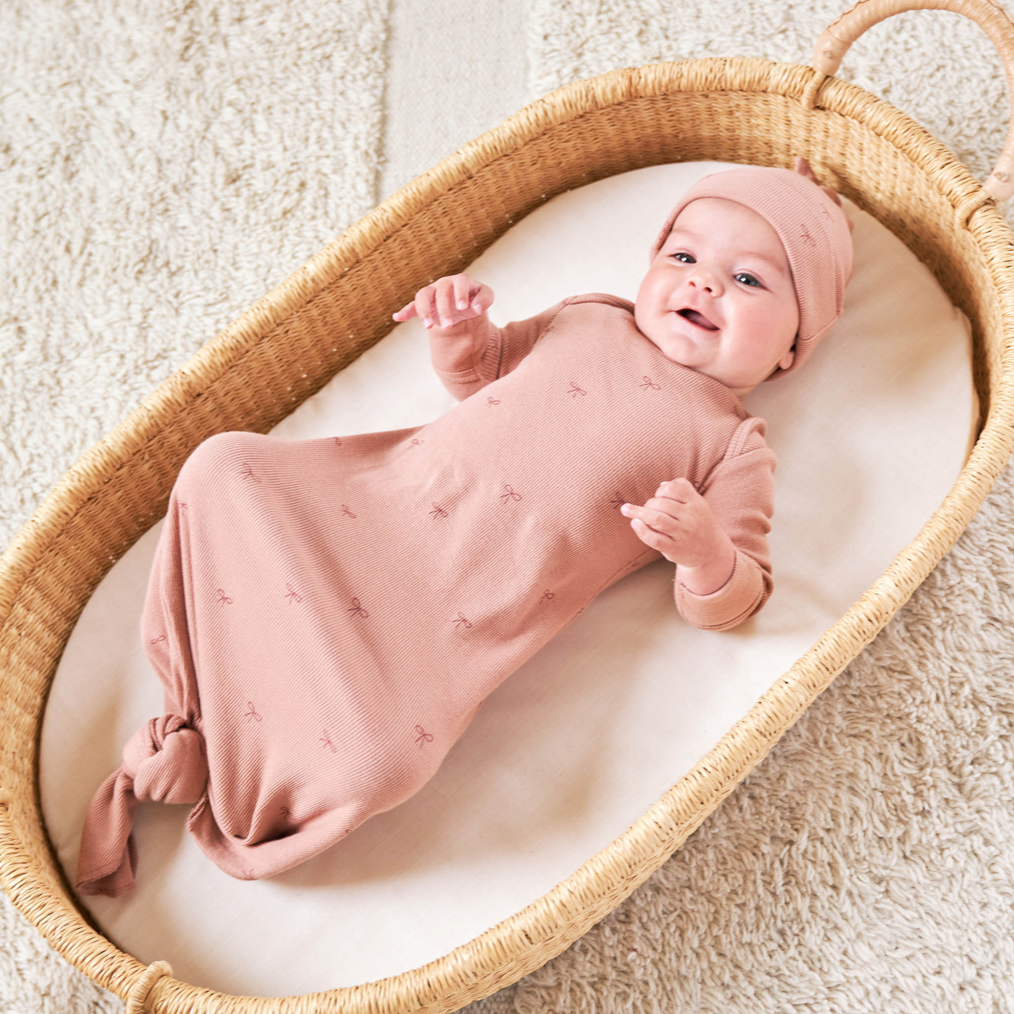 Knotted Baby Gown + Hat Set, Bows