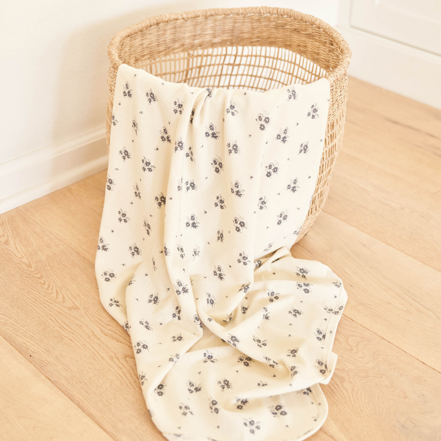 Ribbed Baby Blanket, Navy Ditsy