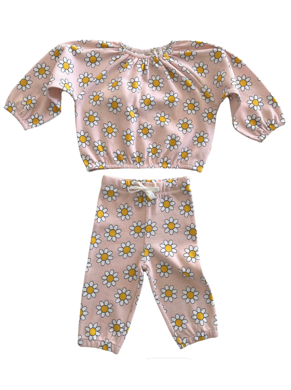 files/daisy-pop-taffy--organic-mode-top-_-pant-set-2.png