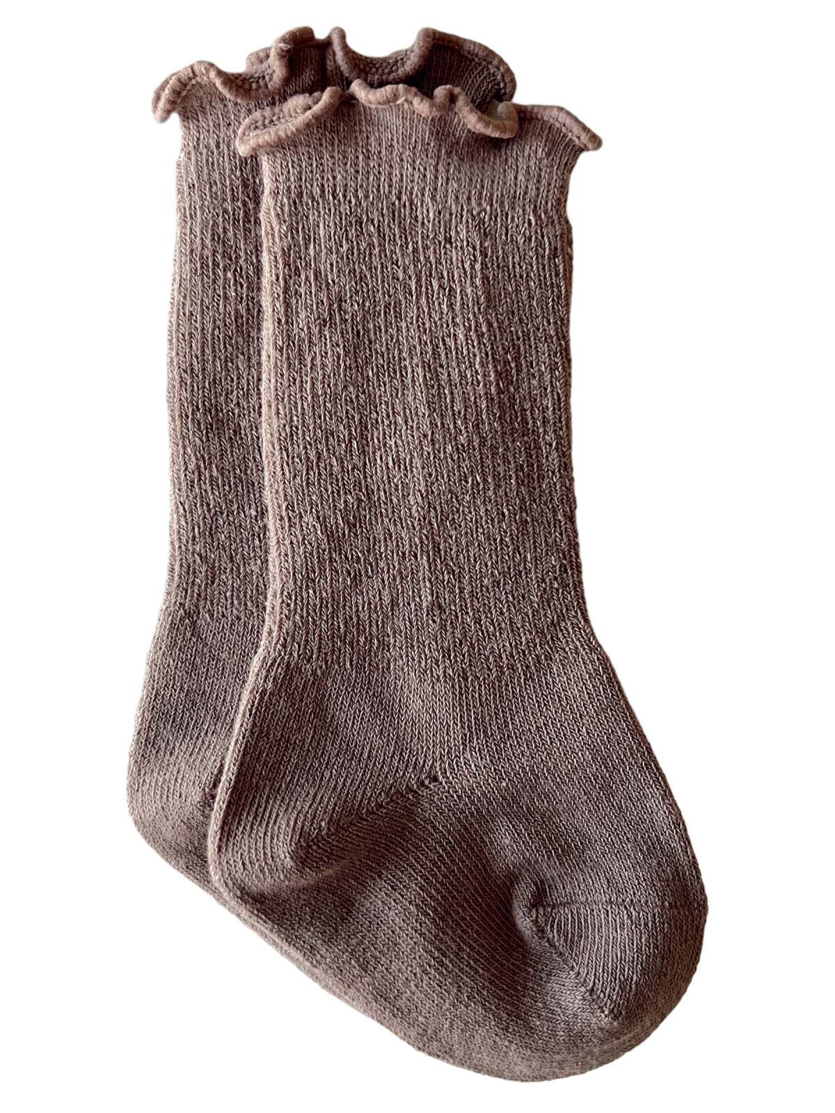 Brown ribbed socks with a ruffled top, designed for comfort and style.