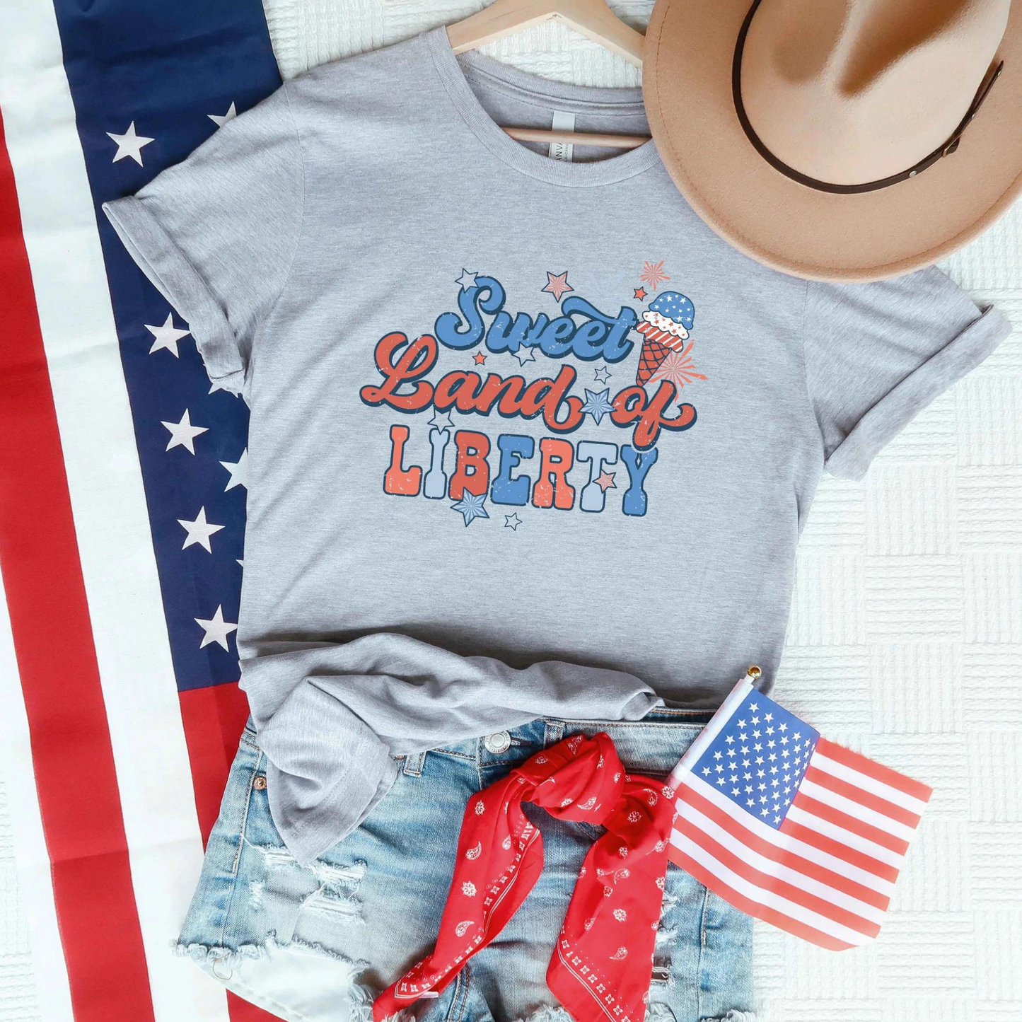 Retro Sweet Land Of Liberty Adult Graphic Tee, Heather Grey