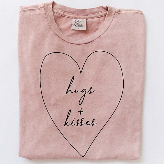 Hugs + Kisses Women's Mineral Graphic Tee, Soft Pink