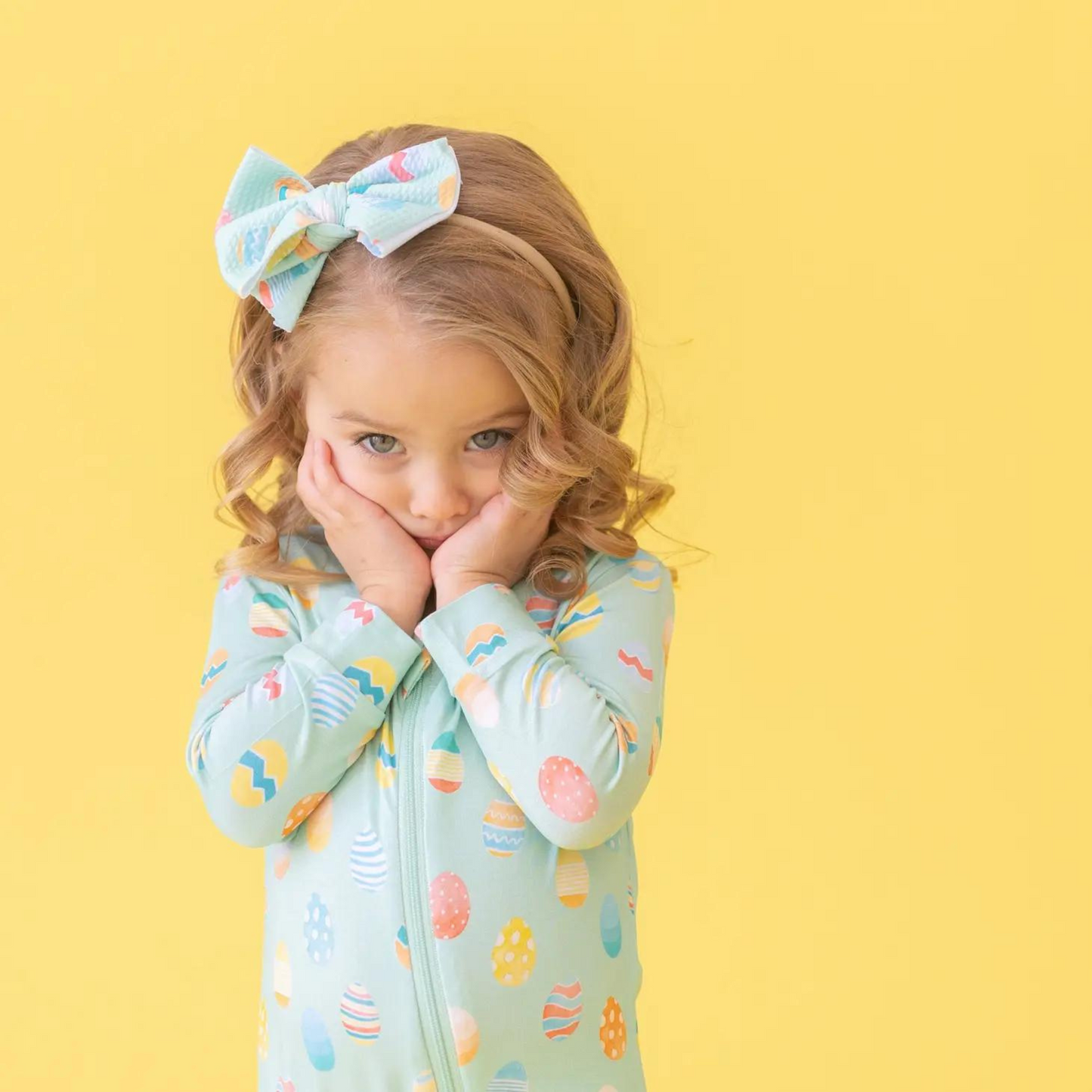 Zip Romper, Easter Eggs