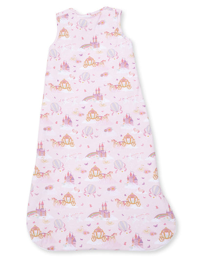 Pink sleeping bag with whimsical patterns of castles, unicorns, and hot air balloons. Perfect for children’s bedtime.