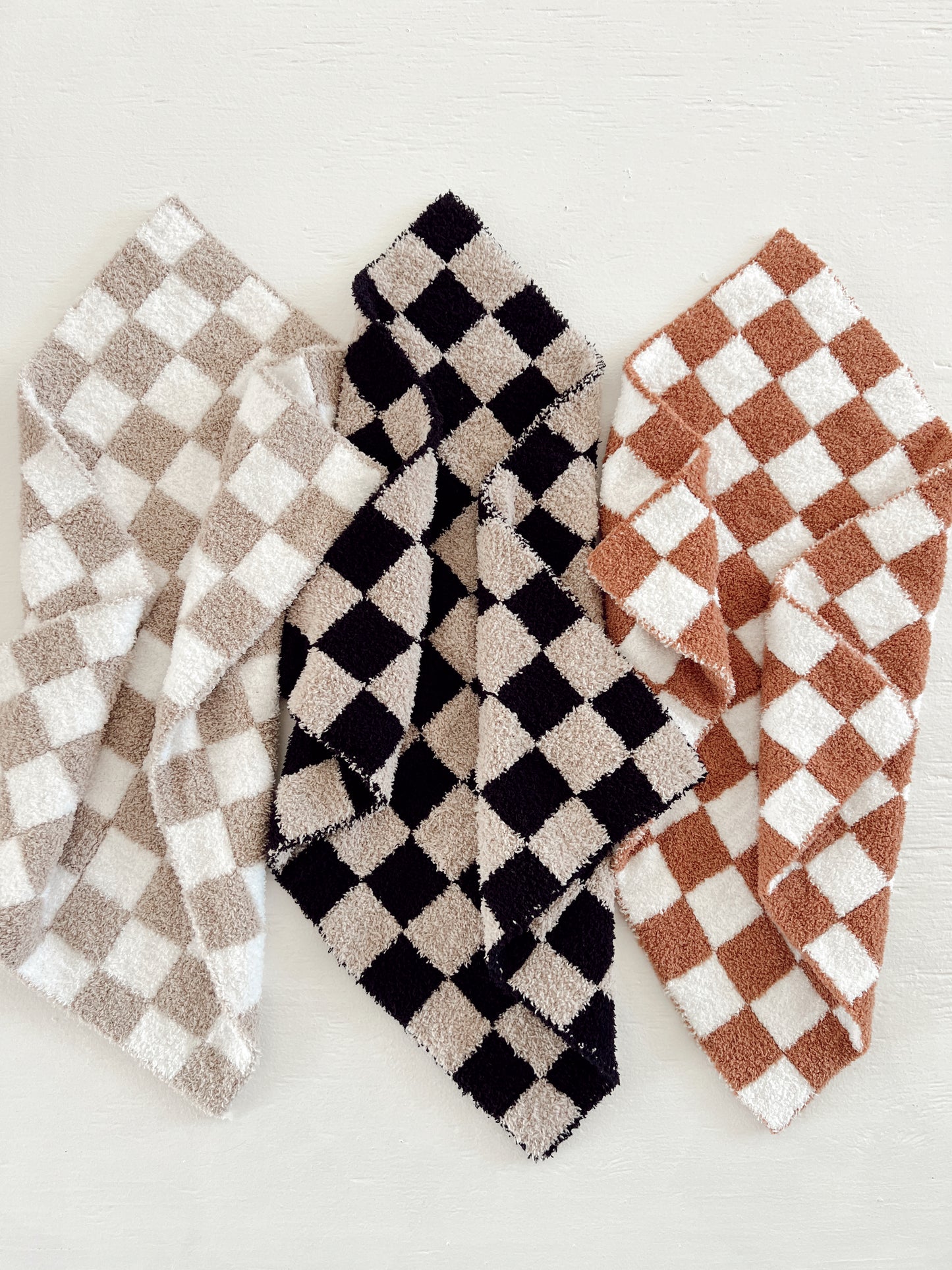 Phufy® Bliss Checkerboard Mini Blanket, Black/Cocoa