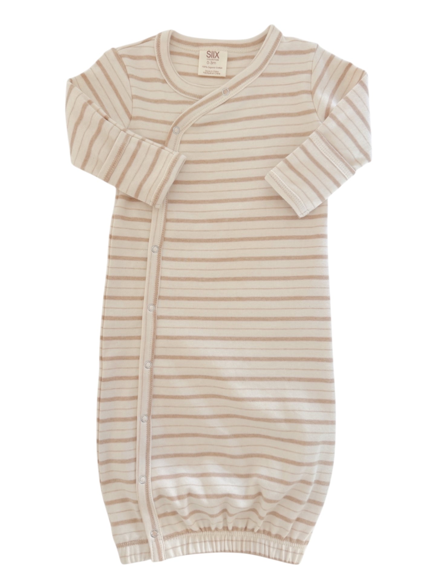 Striped infant sleepsack in soft beige tones, featuring a secure button closure and elastic bottom. Ideal for newborns.