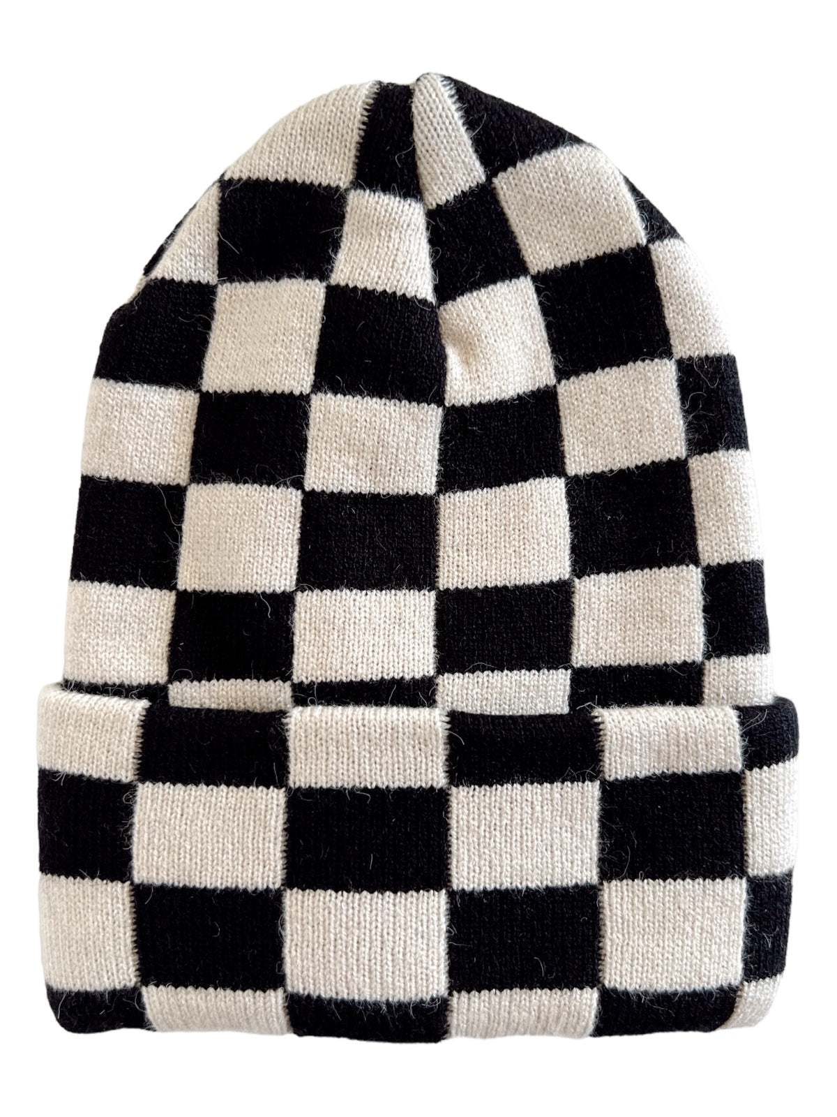 Black and white checkered beanie hat on a white background.