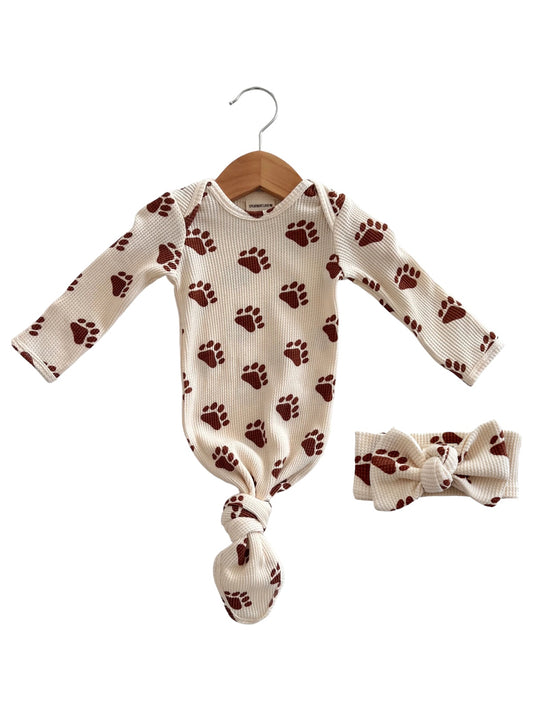 Organic Waffle Knotted Gown & Bow Set, Bear Paw