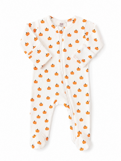 White baby onesie with orange pumpkin prints, featuring a zipper and long sleeves. Perfect for autumn or Halloween.