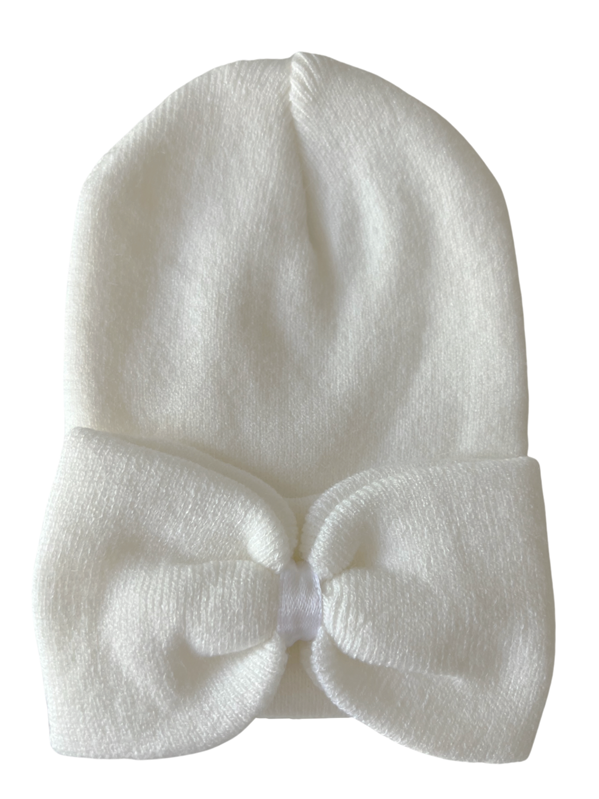 White knit beanie hat with a large bow at the front, ideal for infants or toddlers.