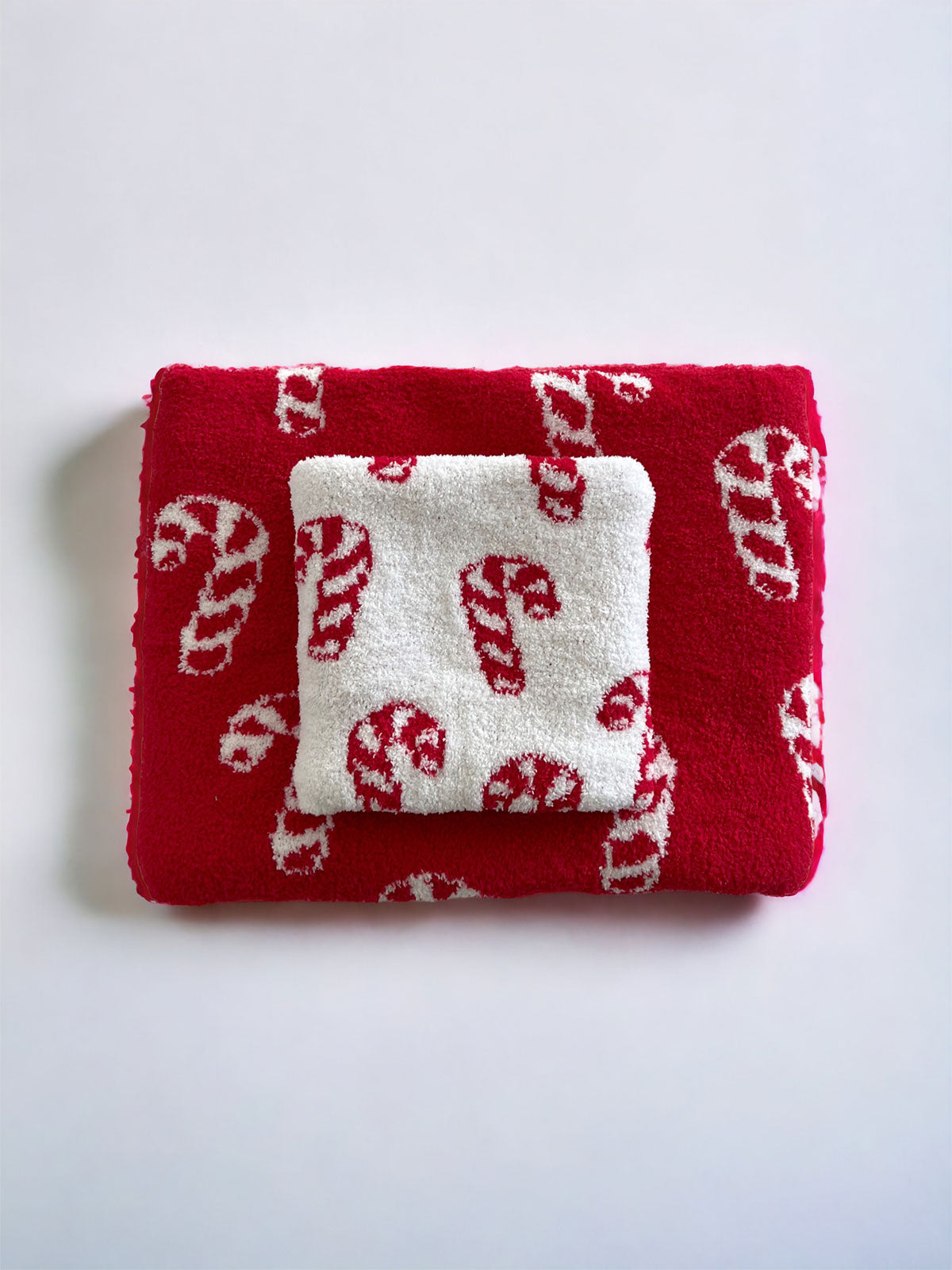 Phufy™ Bliss Blanket, Candy Cane