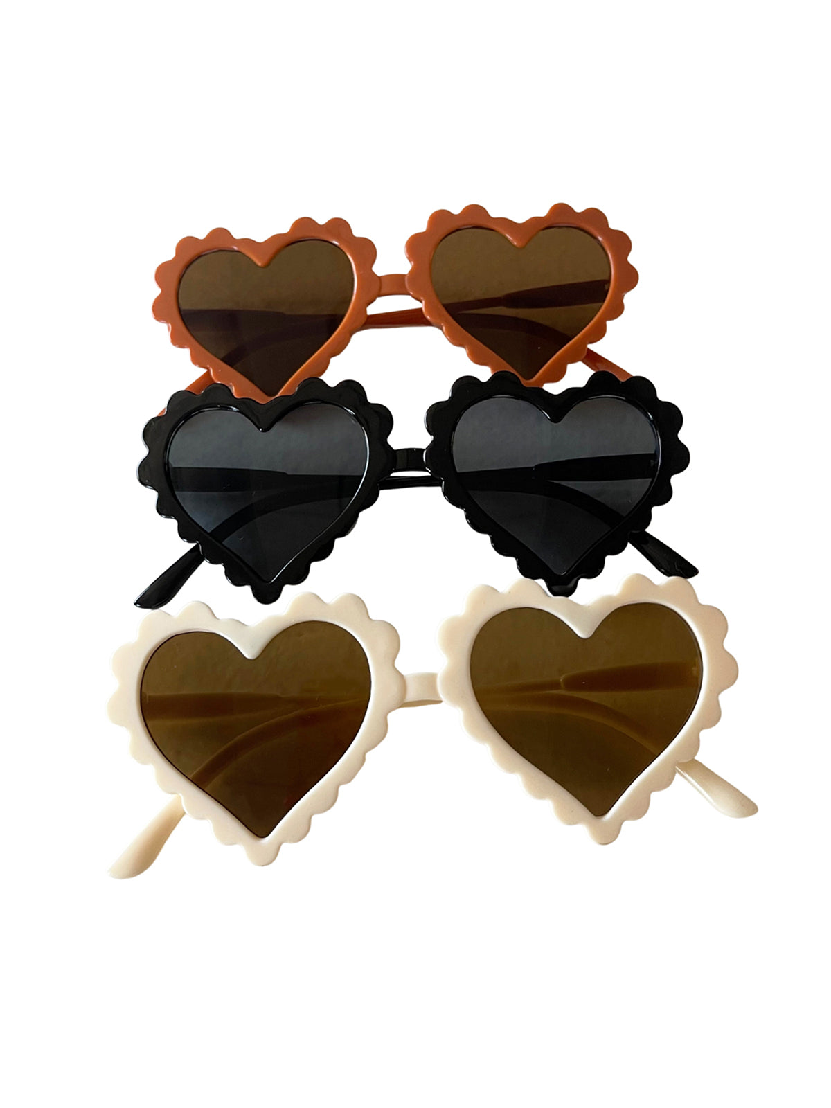 Kids Scallop Heart Sunglasses, Black