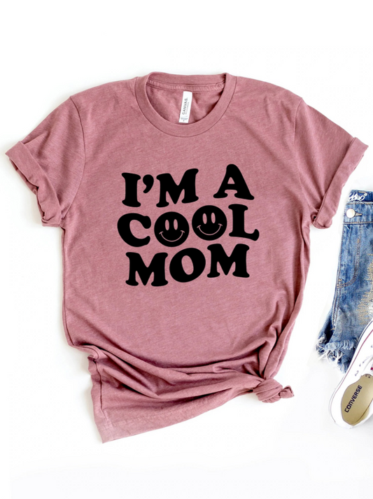 I'm a Cool Mom Happy Face Women's Graphic Tee, Mauve