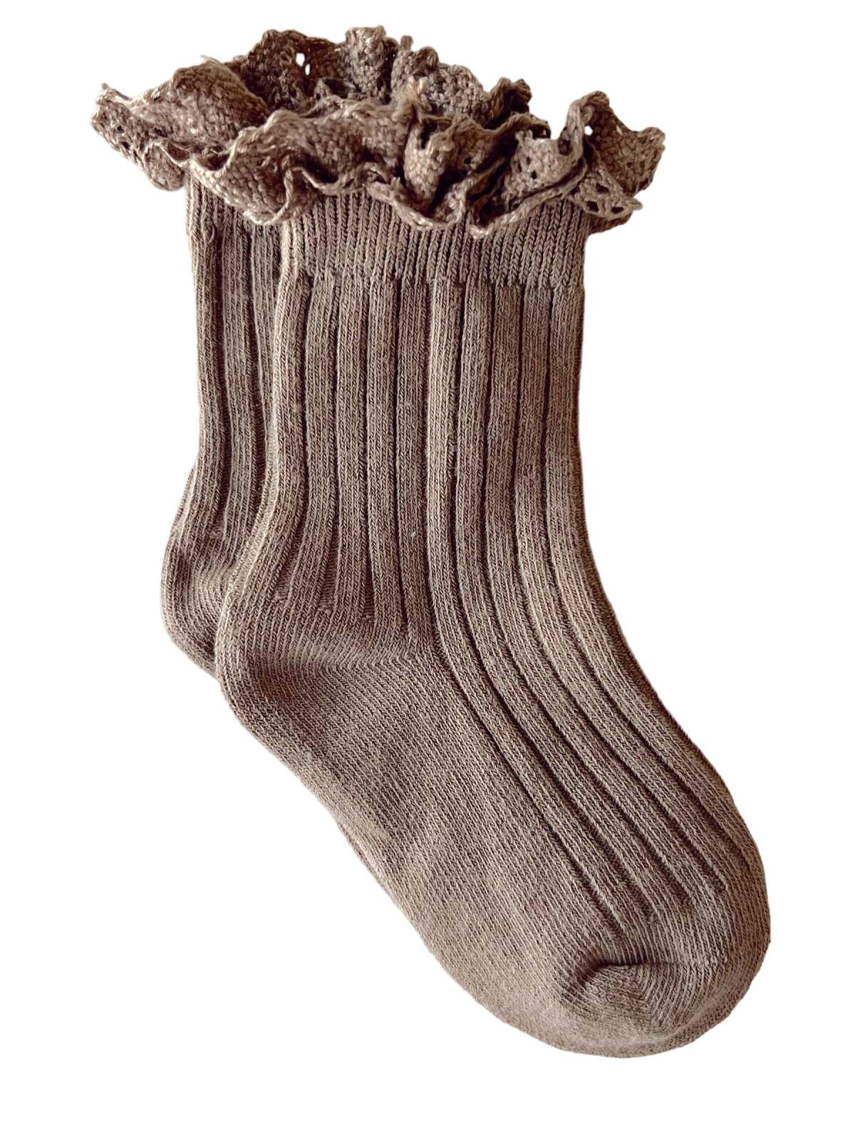 Brown ribbed socks with a ruffled edge, displayed on a white background.