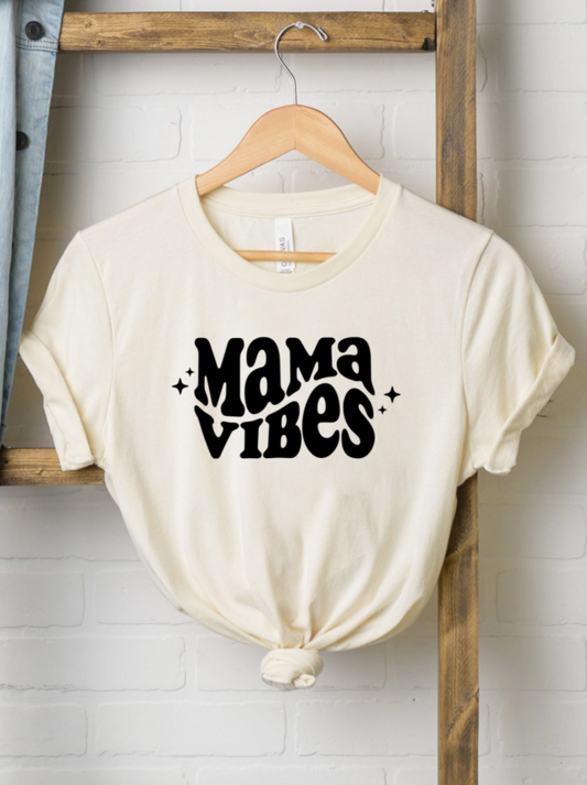 Mama Vibes Wavy Women's Graphic Tee, Cream