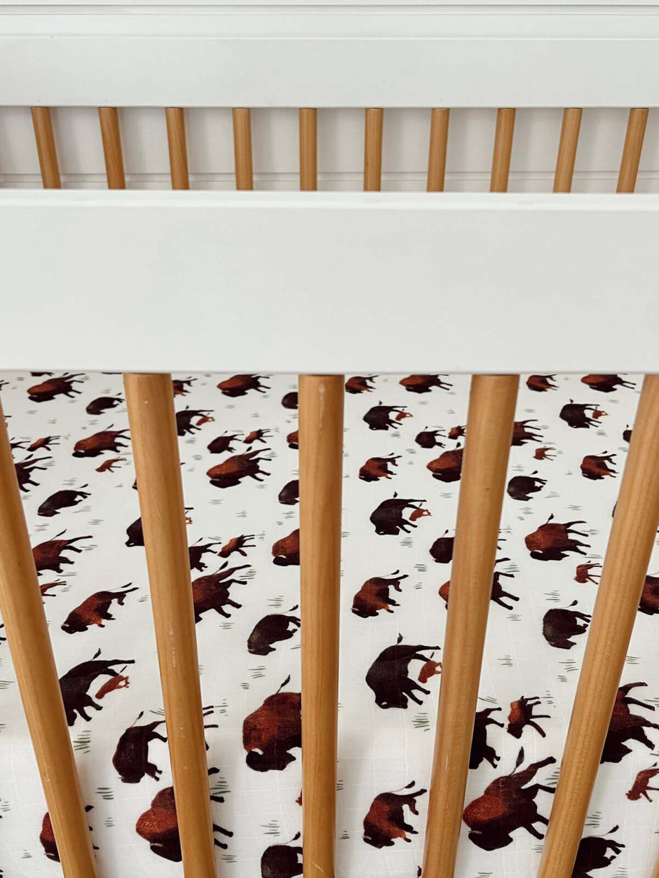 files/muslin-crib-sheet-bison-2-a.jpg