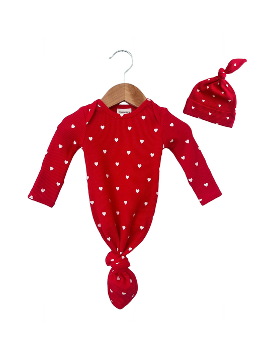 Organic Waffle Knotted Gown & Hat Set, Little White Heart (on Red)