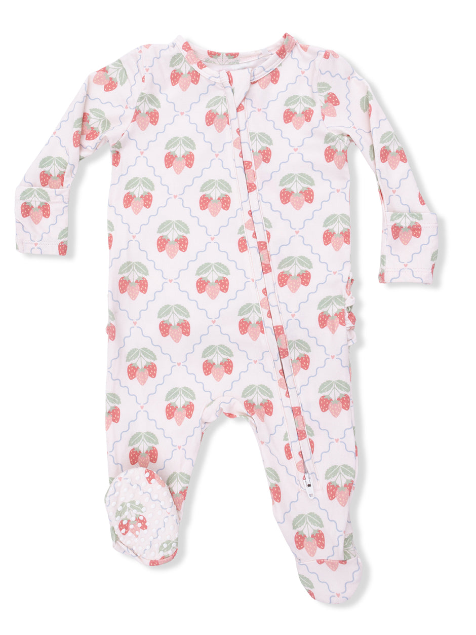 Baby onesie with strawberry pattern and matching footed design in soft, breathable fabric. Ideal for comfort and style.
