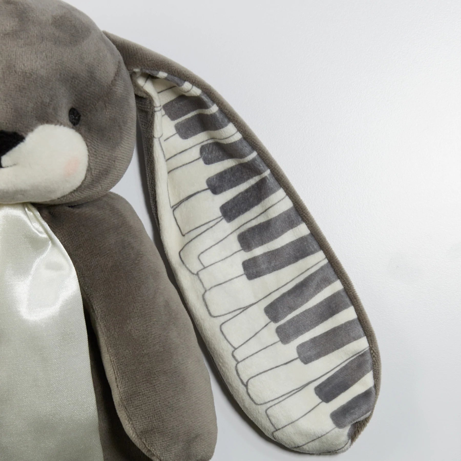 FAO Schwarz 160th Anniversary Nibble Buddy Blanket Coal