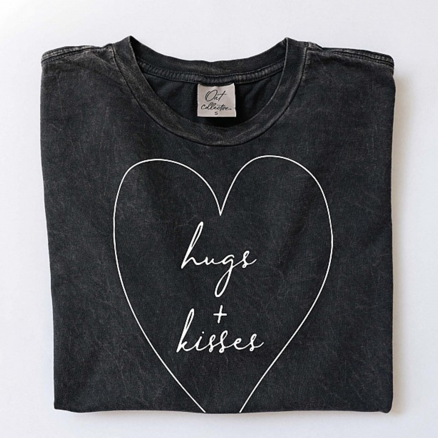 Hugs + Kisses Women's Graphic Tee, Mineral Black