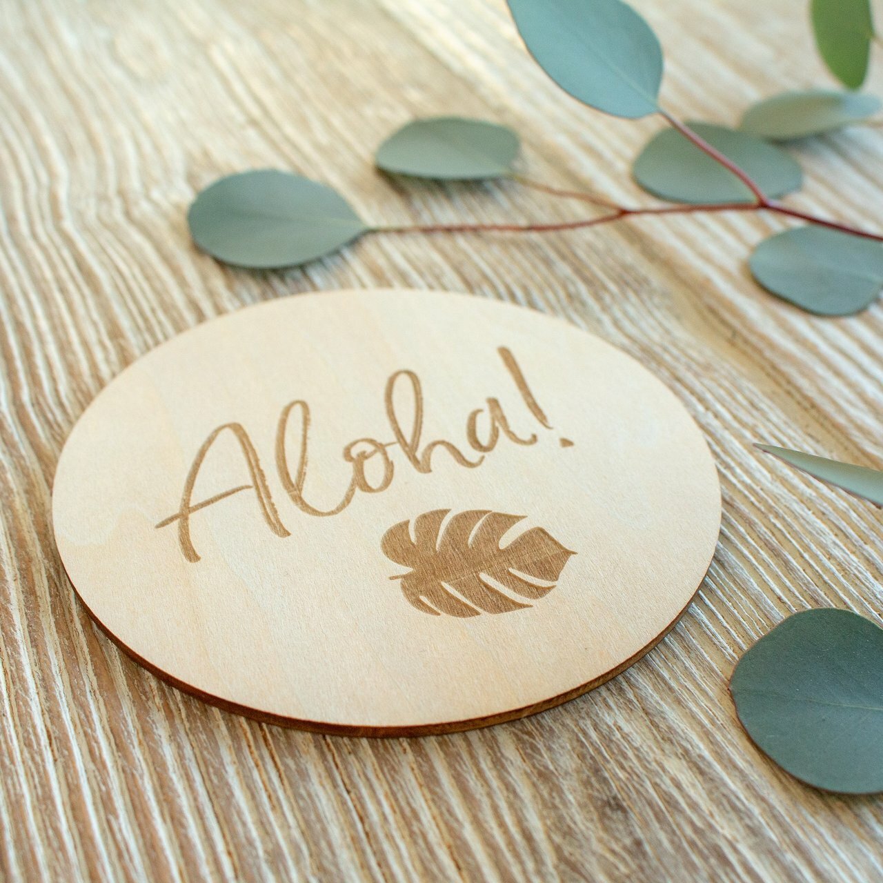 SpearmintLOVE’s baby Wooden Keepsake Disc, Aloha