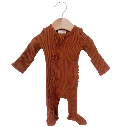 Organic Waffle Ruffle Zip Footie, Caramel