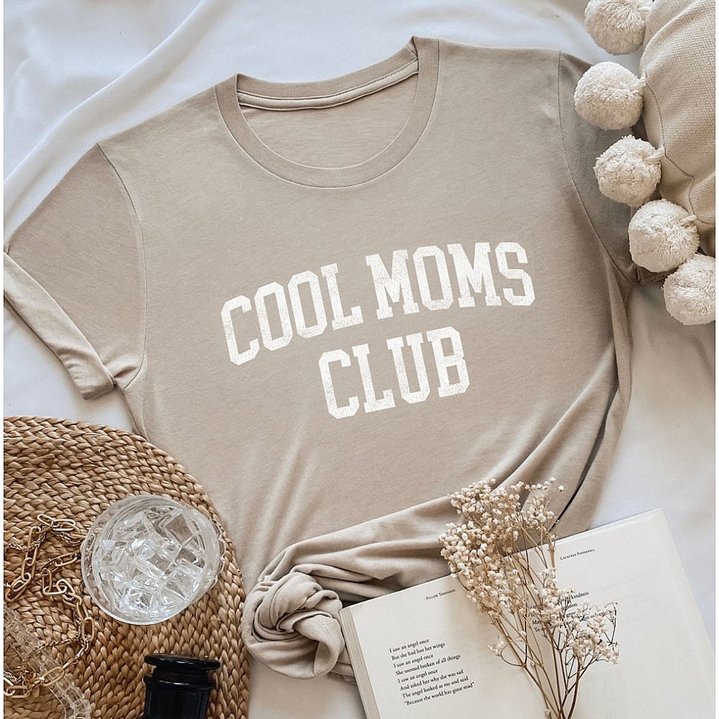 Cool Moms Club Women's Graphic Tee, Tan