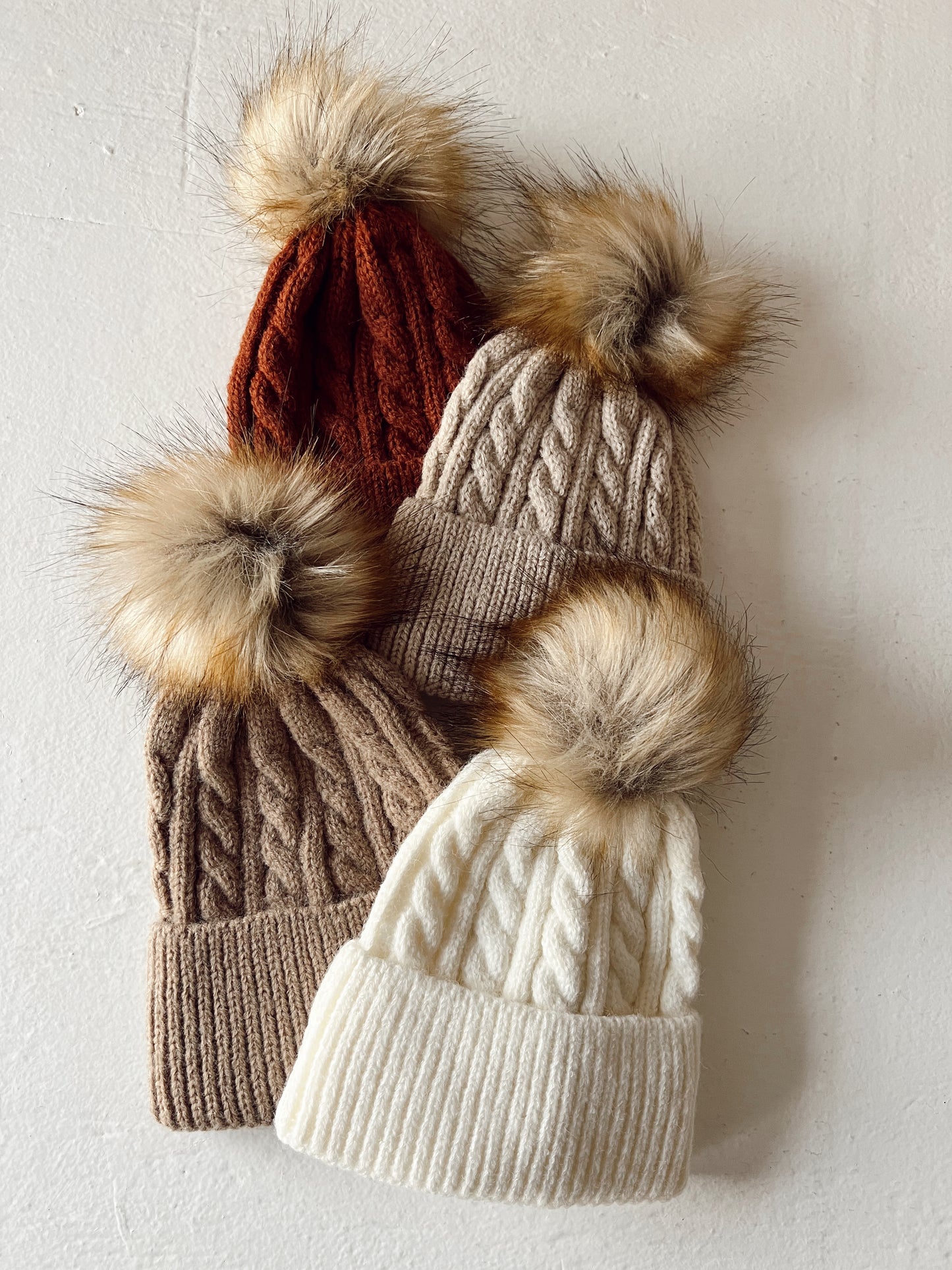 Cable Knit Fur Pom Hat, Oak