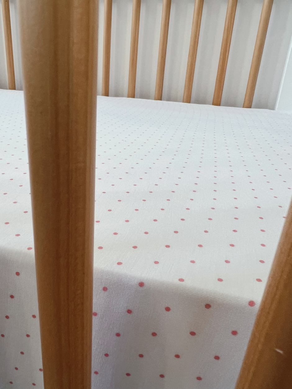 products/pinkdotcrib2.png